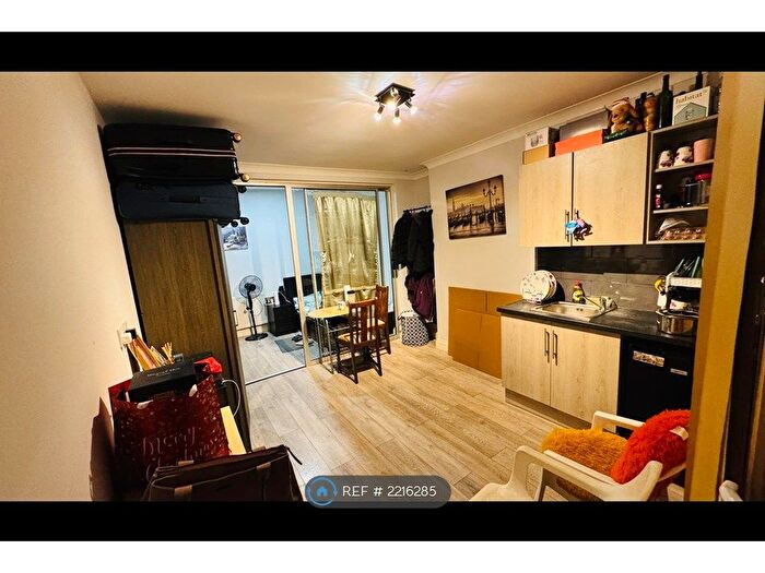 Studio To Rent In Wycombe Road, Ilford, IG2