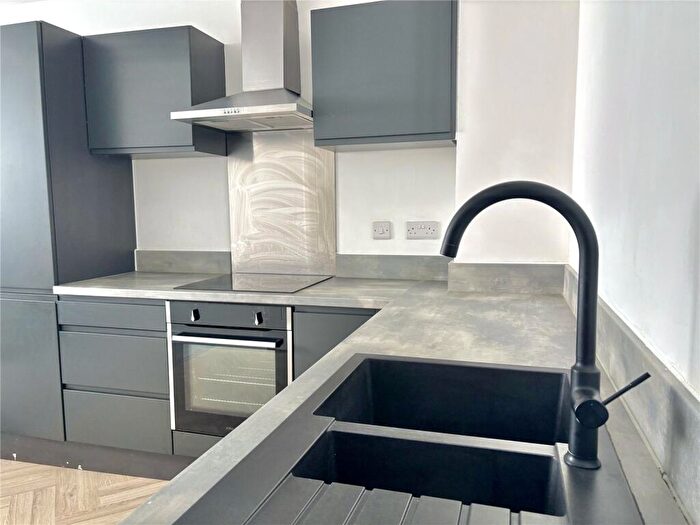 2 Bedroom Apartment To Rent In Crosby Road North, Waterloo, Liverpool, L22