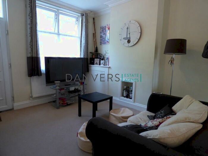 2 Bedroom Terraced House To Rent In Hoby Street, Leicester, LE3
