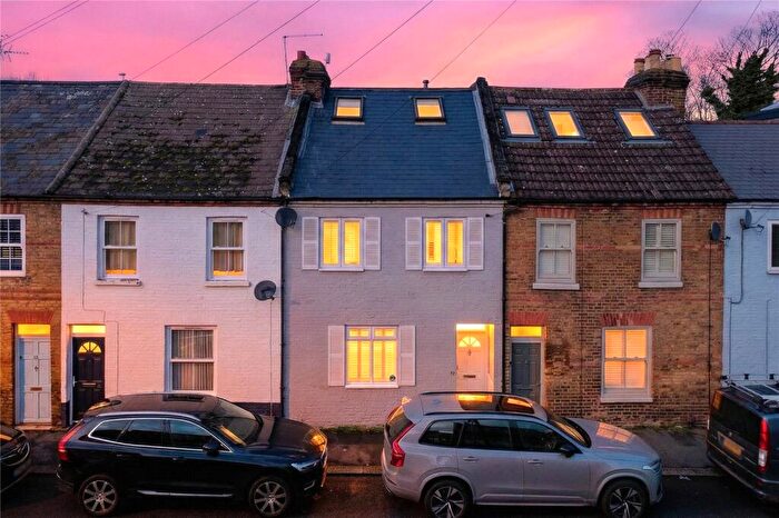 5 Bedroom Terraced House For Sale In Arthur Road, Windsor, Berkshire, SL4