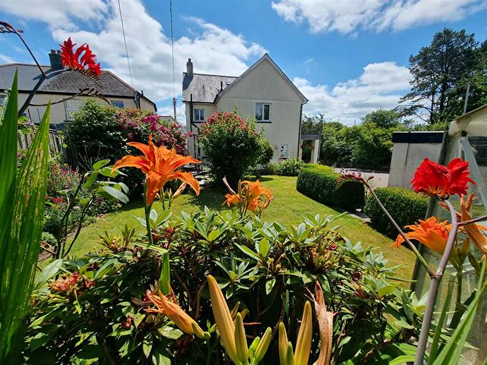 3 Bedroom Detached House For Sale In Hurdon Road, Launceston, PL15