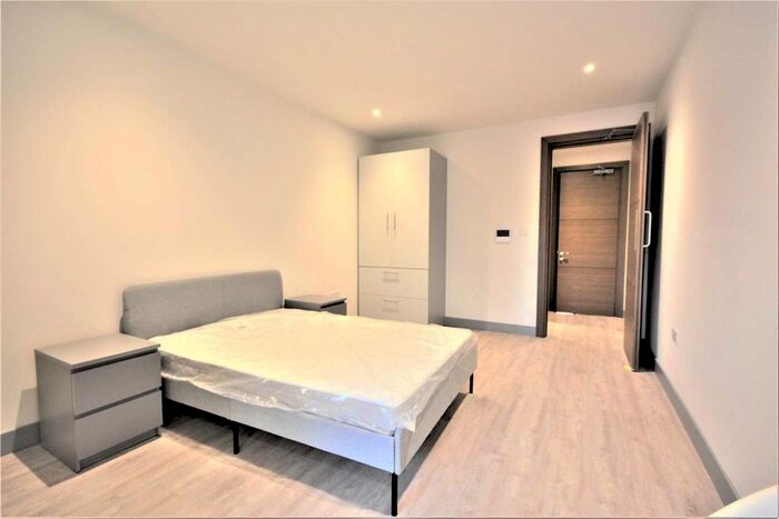 Studio To Rent In Colindale Avenue, London, NW9