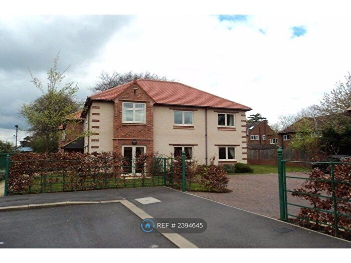 2 Bedroom Flat To Rent In Leconfield, Darlington, DL3