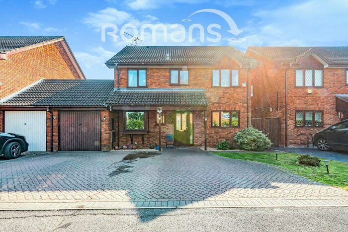 4 Bedroom Semi-Detached House To Rent In Strand Way, Lower Earley, RG6