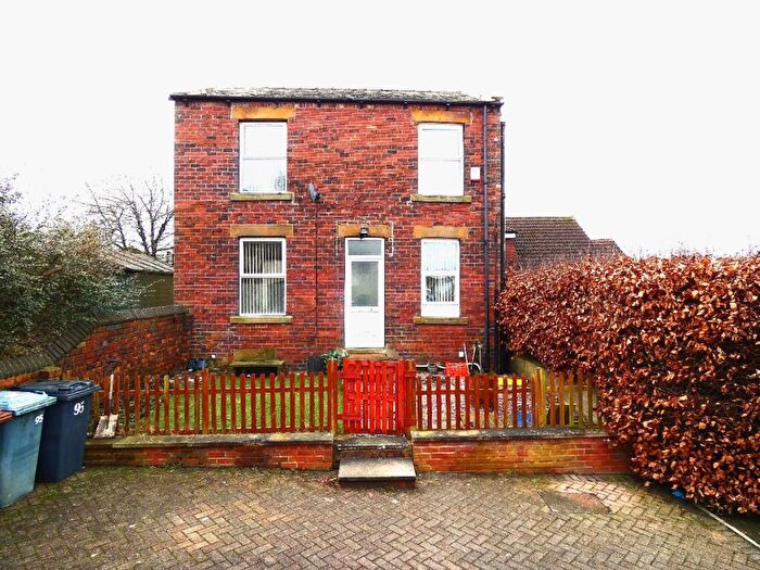 2 Bedroom Detached House To Rent In Moorside Road, Drighlington, BD11