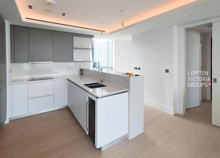 2 Bedroom Apartment To Rent In Carrara Tower, Bollinder Place, London, EC1V