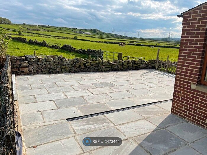 3 Bedroom Terraced House To Rent In Wilsden, Wilsden, BD15