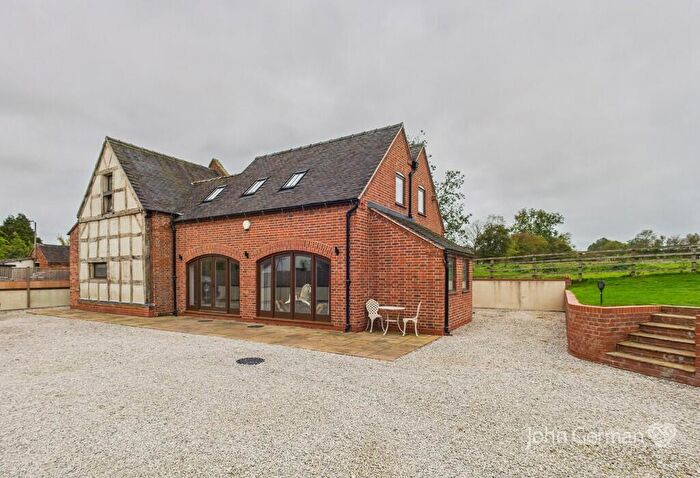 4 Bedroom Barn Conversion For Sale In Waldley Lane, Doveridge, DE6