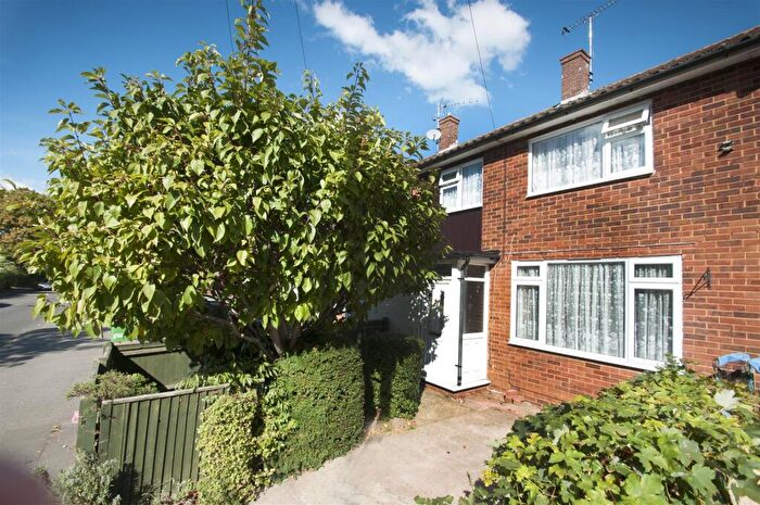 3 Bedroom Terraced House For Sale In Reddington Drive, Langley, SL3