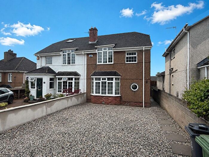 3 Bedroom Semi-Detached House For Sale In Haye Road, Elburton, Plymouth, PL9
