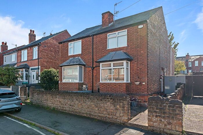 3 Bedroom Semi-detached House For Sale In Bannerman Road, Nottingham, Nottinghamshire, NG6