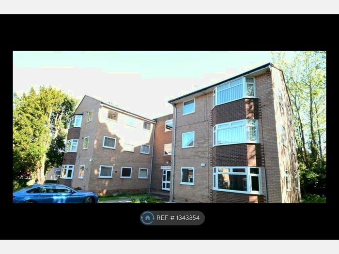 2 Bedroom Flat To Rent In Oxton, Prenton, CH43