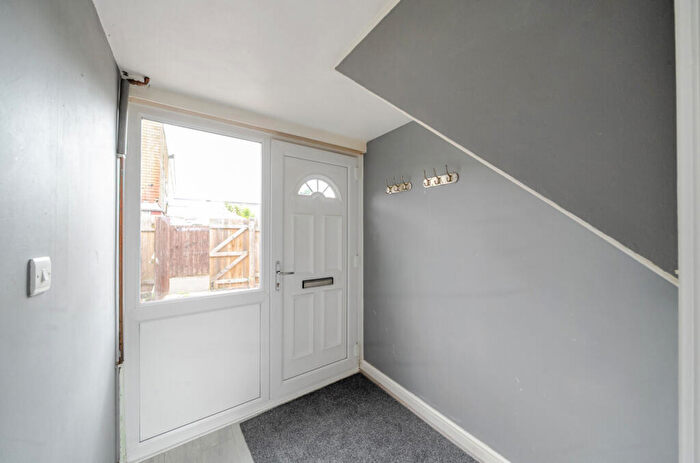 2 Bedroom Semi-Detached House For Sale In Hartland Close, Bransholme, Hull, HU7