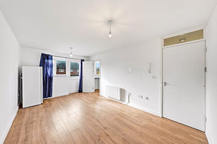 Studio For Sale In Dames Road, London, E7