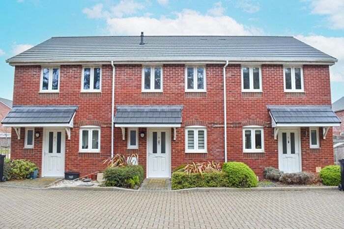 2 Bedroom Terraced House For Sale In Knight Gardens, Lymington, SO41