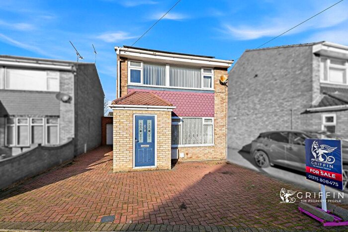 3 Bedroom Detached House For Sale In Coronation Avenue, East Tilbury, Tilbury, RM18