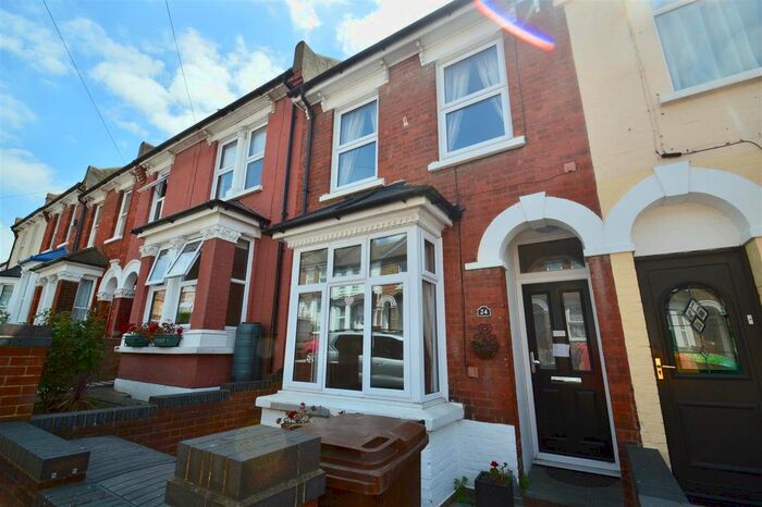 3 Bedroom Terraced House To Rent In Prospect Avenue, Strood, Rochester, ME2