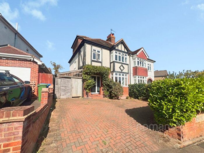 4 Bedroom Semi-Detached House For Sale In Brighton Road, Aldershot, Hampshire, GU12