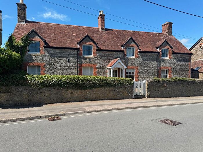 5 Bedroom Detached House To Rent In Station Road, Stalbridge, DT10