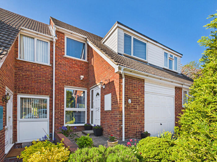 3 Bedroom Terraced House For Sale In Shaftesbury Way, Royston, SG8