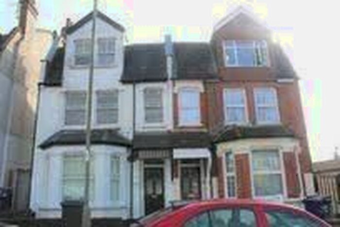 2 Bedroom Flat To Rent In Eversleigh Road, Finchley Central, London, N3