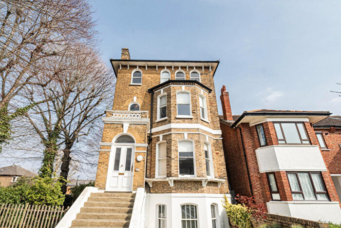 1 Bedroom Apartment For Sale In Leyland Road, Lee, SE12