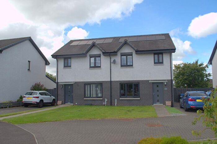 3 Bedroom Semi-Detached House For Sale In Dunrobin Drive, Stewartfield, East Kilbride, G74