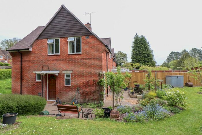 3 Bedroom End Of Terrace House For Sale In Couch Green, Martyr Worthy, Winchester, SO21
