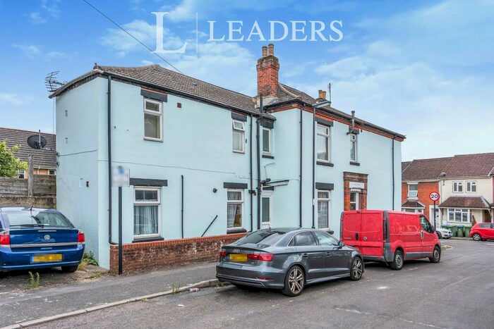 Apartment To Rent In Studio, Clausentum Road, Southampton, SO14