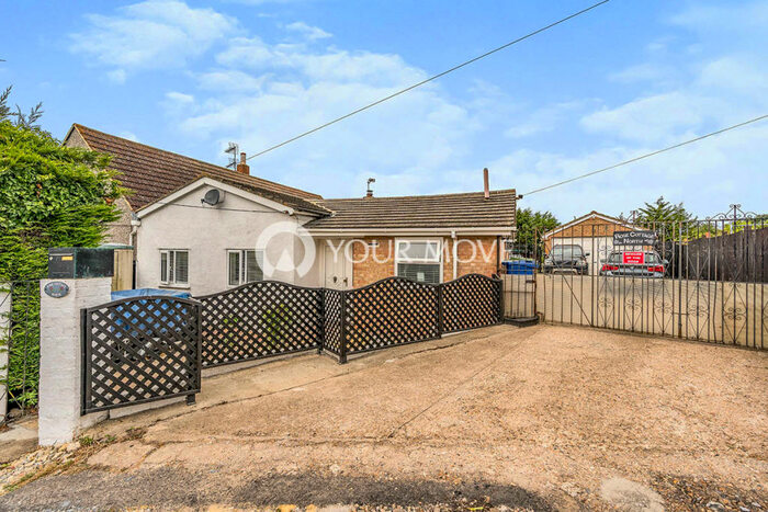 3 Bedroom Bungalow For Sale In Brambledown Farm Access Road, Minster On Sea, Sheerness, Kent, ME12