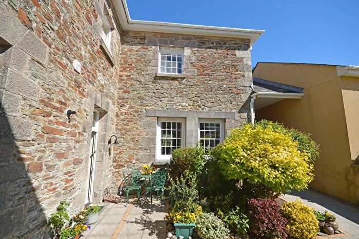 3 Bedroom Terraced House For Sale In Retreat Court, St Columb Major, TR9