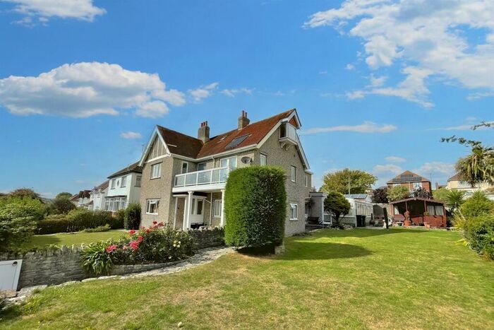 4 Bedroom Flat To Rent In Swanage, BH19