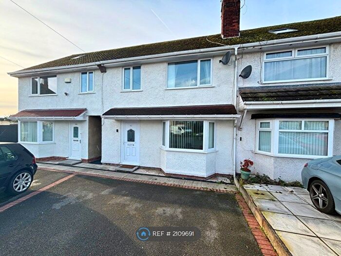 3 Bedroom Semi-Detached House To Rent In Ravenhill Crescent, Wirral, CH46