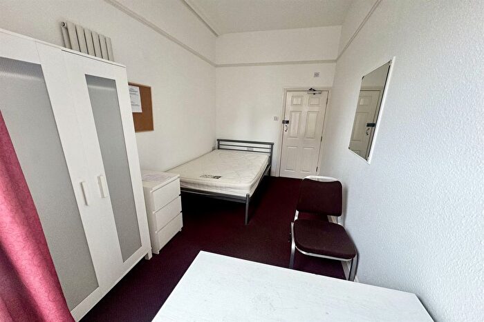 1 Bedroom Detached House To Rent In Holyhead Road, CV1