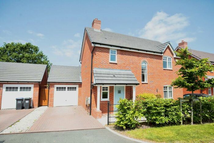 3 Bedroom Detached House For Sale In Leam View, Radford Semele, Leamington Spa, Warwickshire, CV31