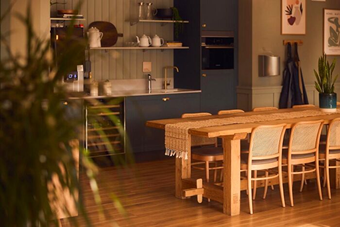 Apartment To Rent In Leodis Square, Leeds, LS11