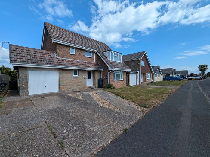 3 Bedroom Detached House To Rent In Downs View Road, Bembridge, PO35