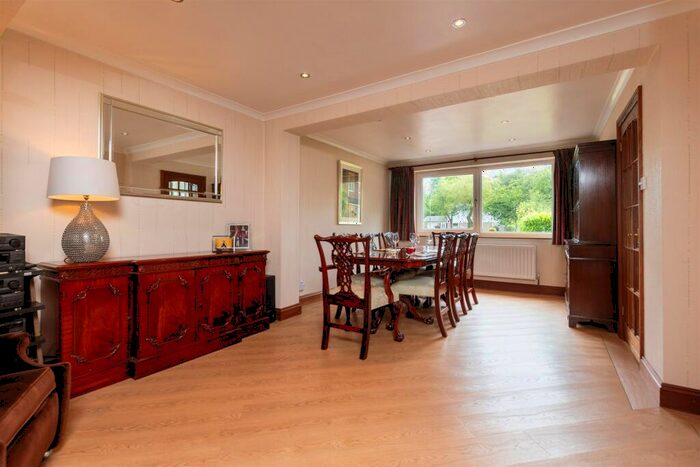 3 Bedroom Detached House For Sale In The Paddock, Vigo, Gravesend, Kent, DA13