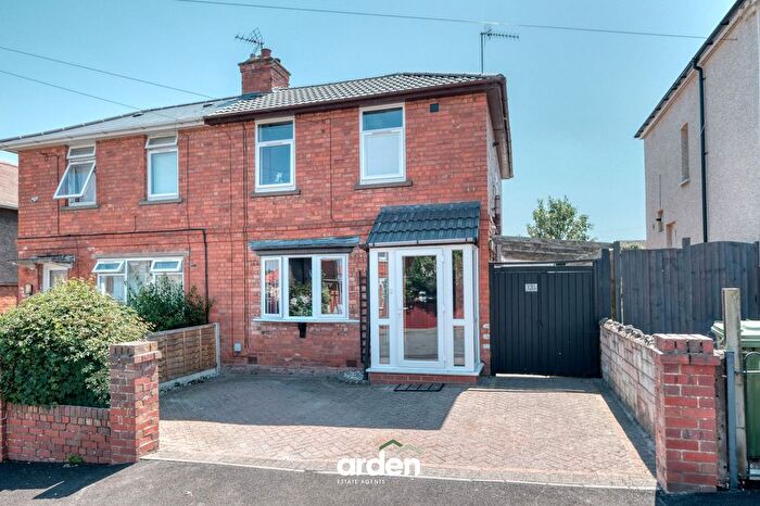 2 Bedroom Semi-Detached House For Sale In Ransom Avenue, Worcester, WR5