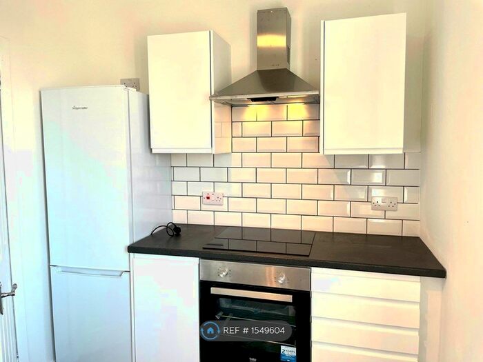 2 Bedroom Flat To Rent In Knockie Road, Turriff, AB53