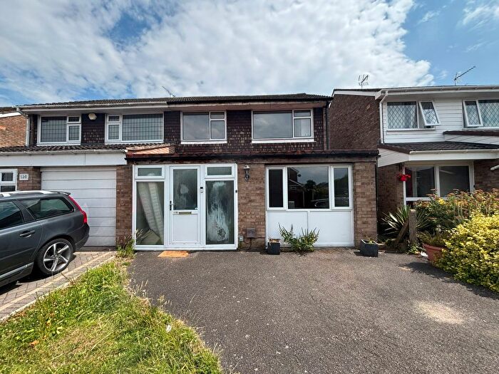 4 Bedroom Semi-Detached House To Rent In Alpine Rise, Styvechale, Coventry, CV3