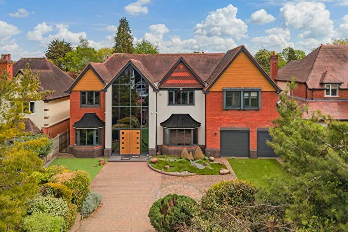 6 Bedroom Detached House For Sale In Alderbrook Road, Solihull, B91