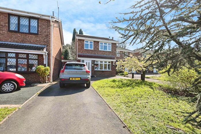 3 Bedroom Detached House For Sale In Faulknor Drive, Pensnett, Brierley Hill, DY5