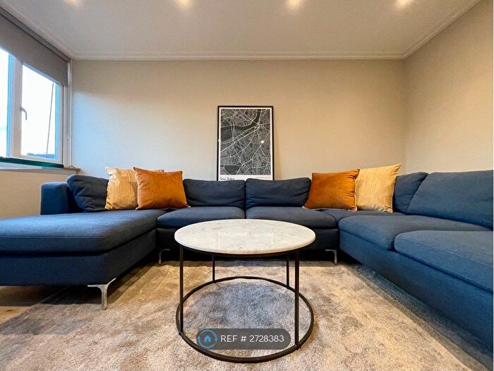 4 Bedroom Maisonette To Rent In Carey Gardens, London, SW8