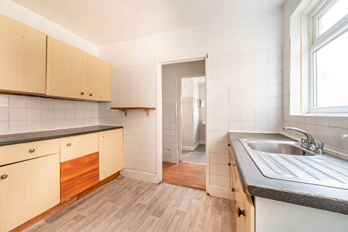 4 Bedroom Property To Rent In Leytonstone, Leytonstone, London, E11