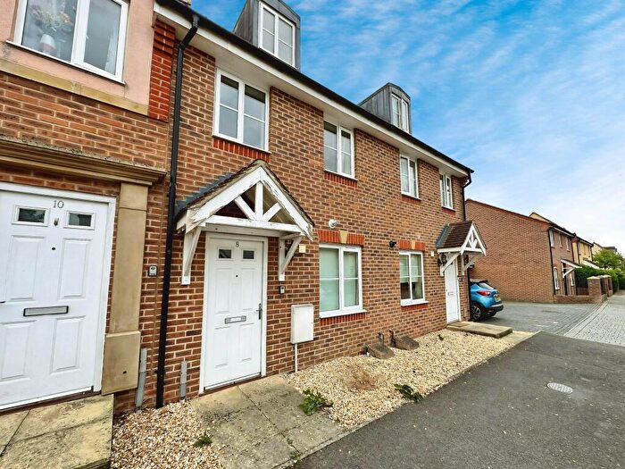 3 Bedroom Terraced House To Rent In Augusta Way East, Andover, SP11