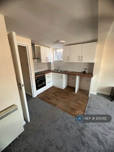 1 Bedroom Flat To Rent In Salisbury Street, Blandford Forum, DT11