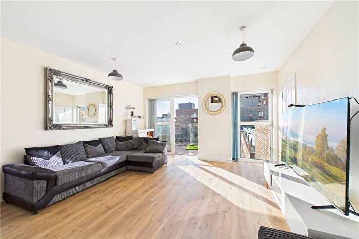 1 Bedroom Flat For Sale In Paynter House, Shipbuilding Way, London, E13