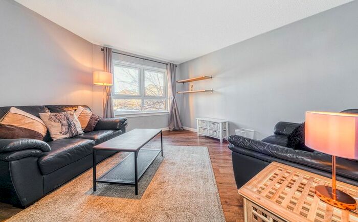 2 Bedroom Flat To Rent In Grovepark Court, Glasgow, G20