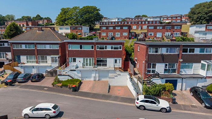 3 Bedroom Semi-Detached House For Sale In New Pastures, Newport, NP20